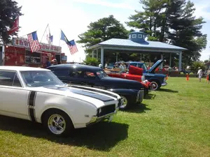 Classic Cars near stage on Town Hill