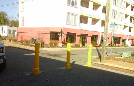 Posts at corner of Hawthorn and Taylor