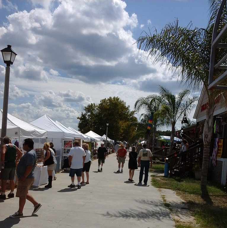 vendors on boardwalk