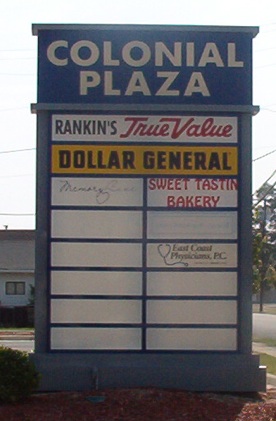 Colonial Plaza