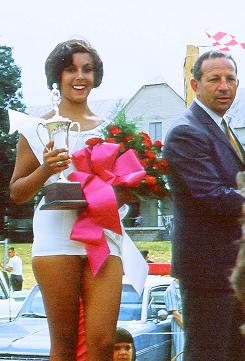 Miss Potomac 1964 and her trophy