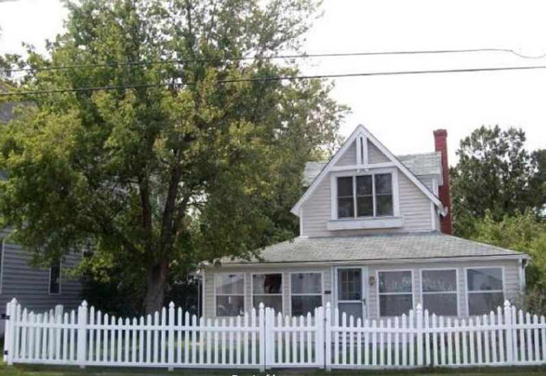 House at Hamilton and Irving