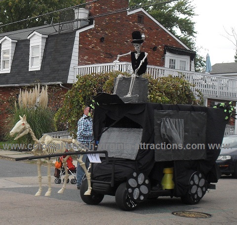 Golf cart parade winner 2017