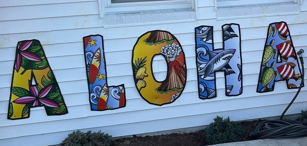 ALOHA LOVE sign on 1st Street ALOHA LOVE sign on 1st Street